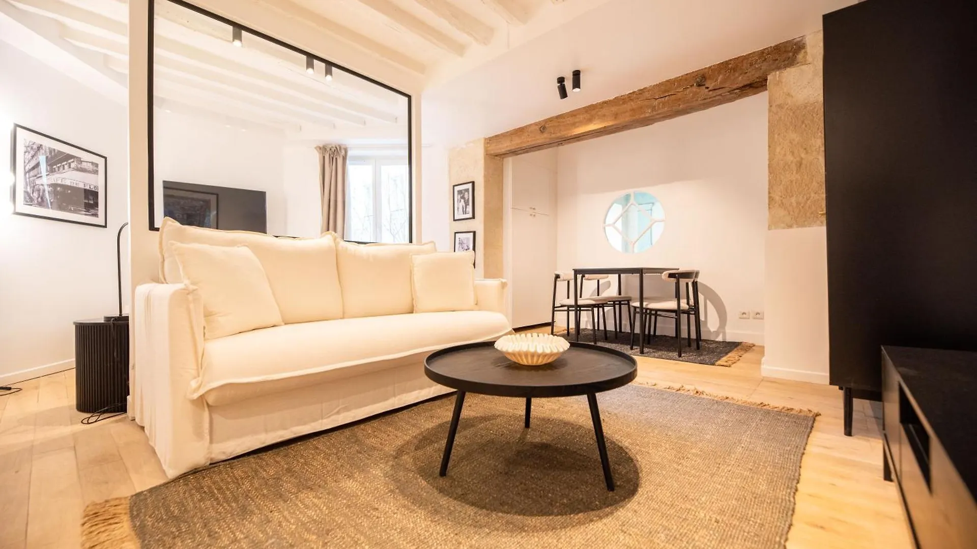 Cosy Nest In Saint Germain Daire Paris Fransa
